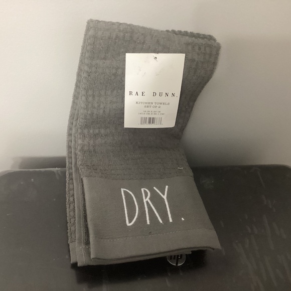 Rae Dunn dry/clean tea towels - Picture 2 of 2